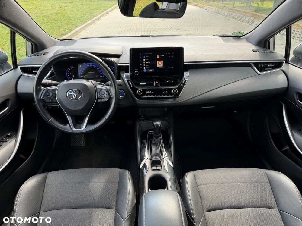 Toyota Corolla 2.0 Hybrid Executive - 6