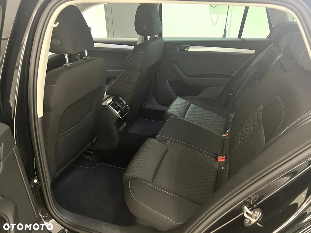 Skoda Superb 1.5 TSI Ambition DSG - 11