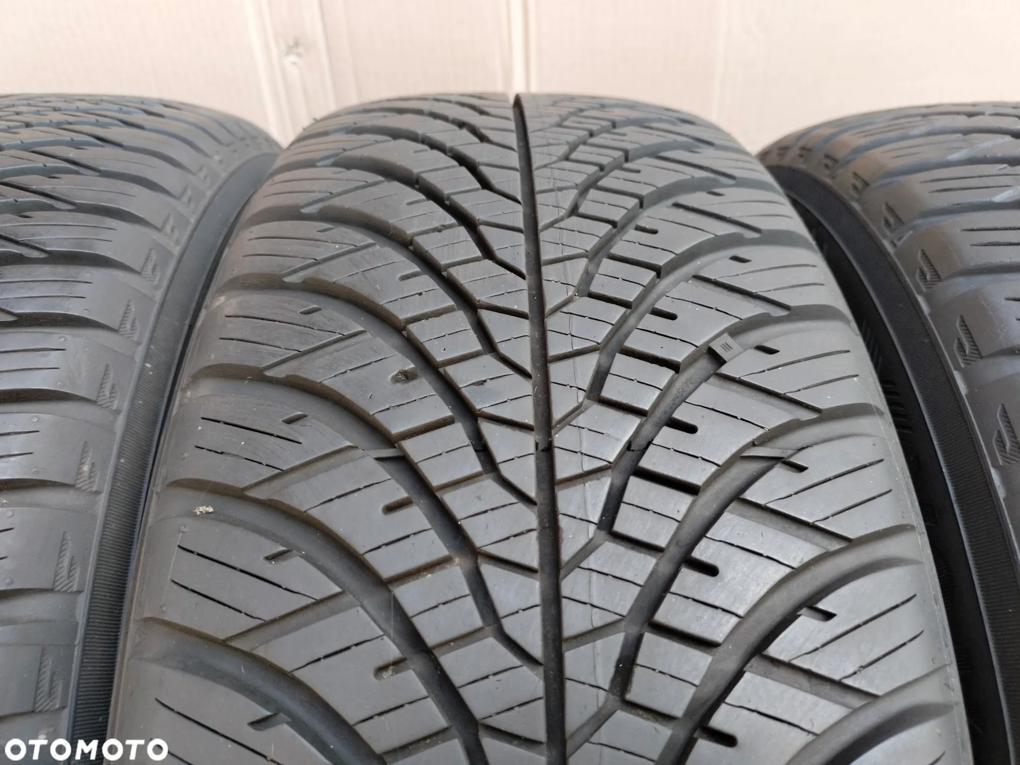 OPONY CAŁOROCZNE  YOKOHAMA BluEharth - 4S AW21 215/60 R16 99H EXTRA LOAD 2023 ROK - 4