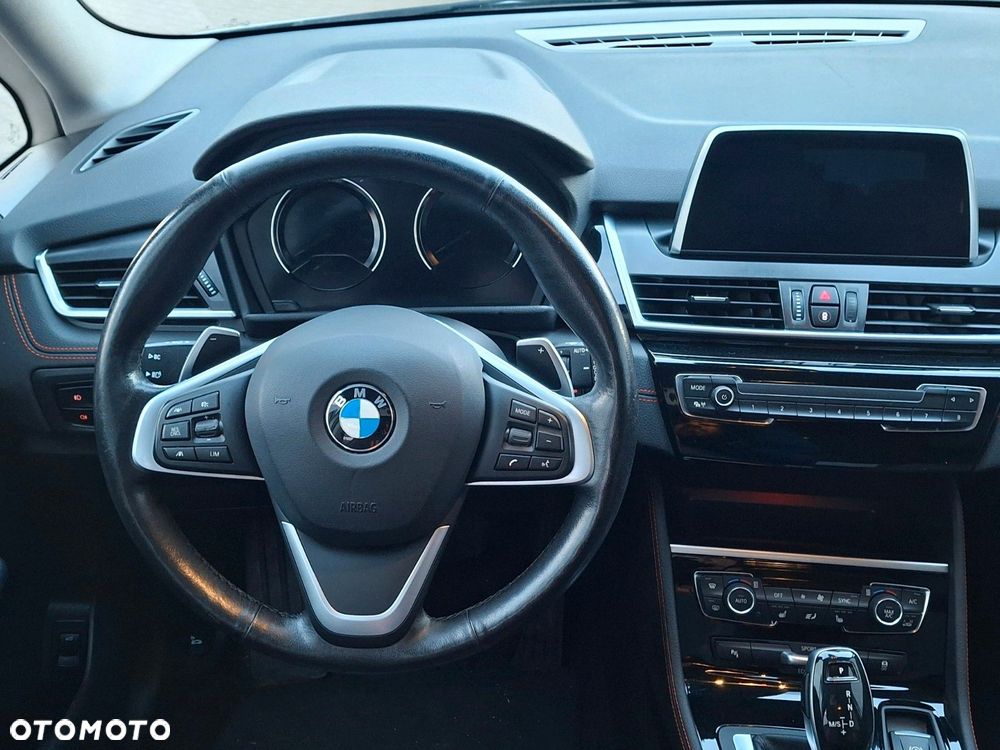 BMW Seria 2 218d Sport Line sport - 11