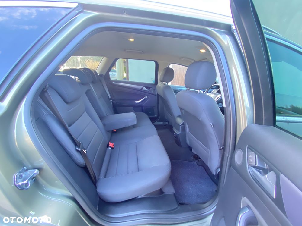 Ford Mondeo 2.0 TDCi Titanium - 31