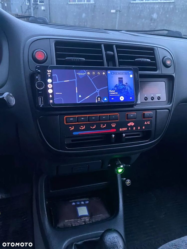 Honda Civic 1.4i S - 11