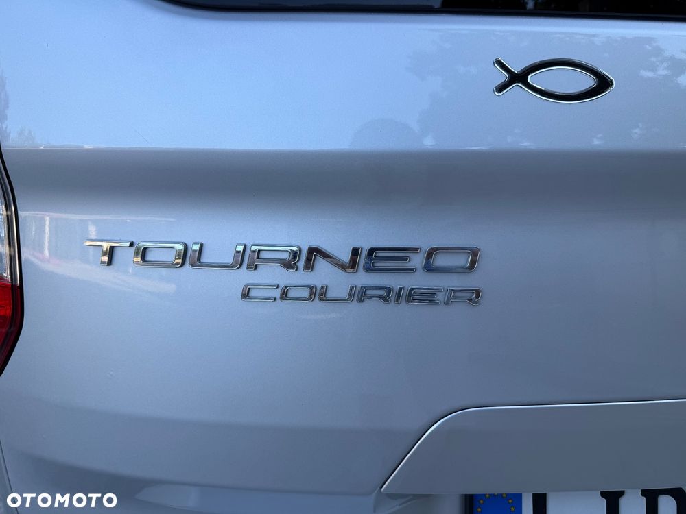 Ford Tourneo Courier 1.5 TDCi S&S Titanium - 16