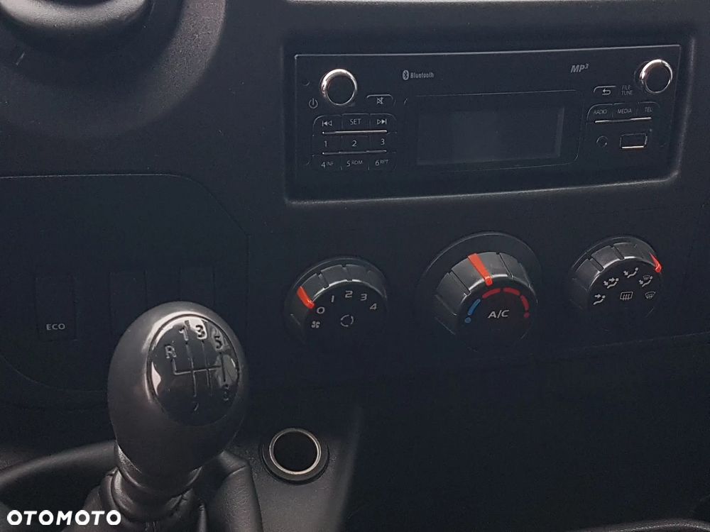 Renault MASTER KONTENER 8EP 4,21x2,23x2,22 KLIMA MANUAL KRAJOWY 6-BIEGÓW - 10