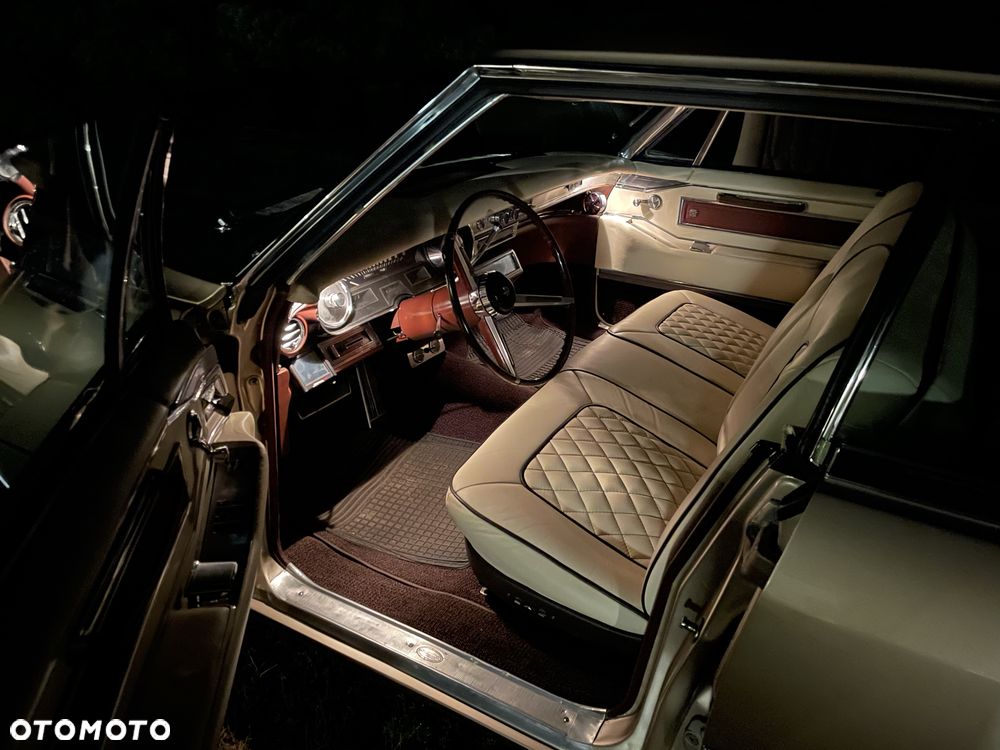 Cadillac Deville - 7