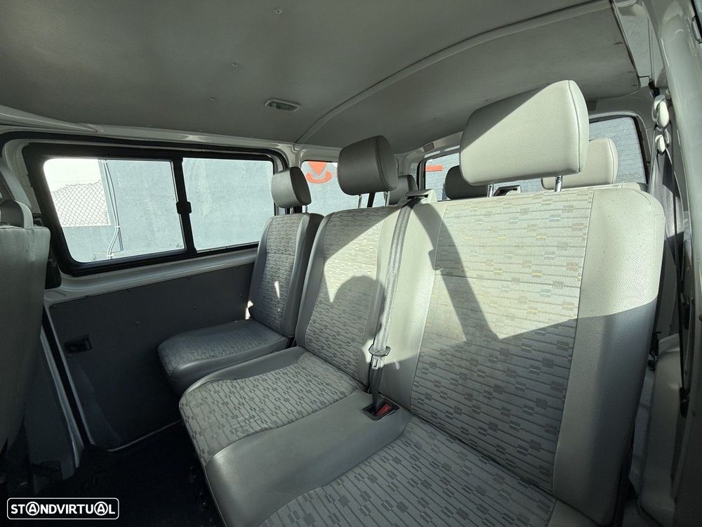 VW Transporter Transport 2.0 TDi 114 Extra AC T.Crianças BlueMotion - 3