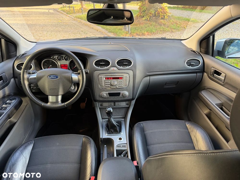 Ford Focus 1.6 Ti-VCT Titanium - 8