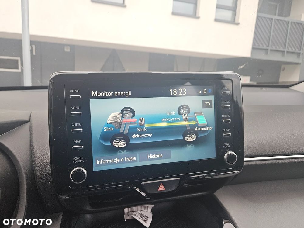 Toyota Yaris Cross Hybrid 1.5 Comfort 4x4 - 12