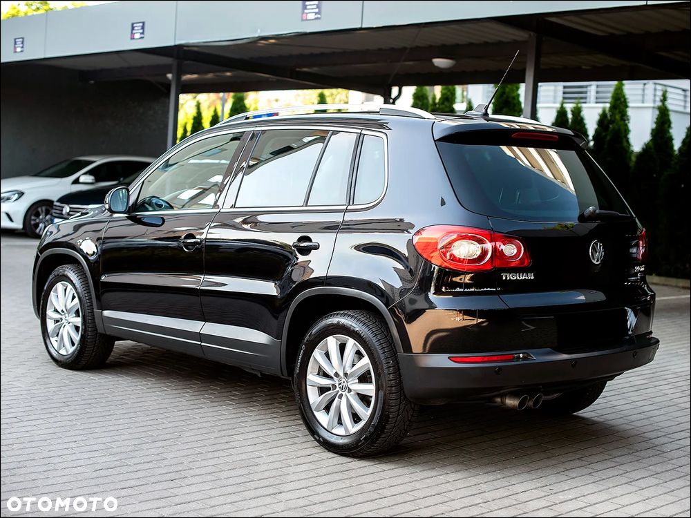 Volkswagen Tiguan - 12