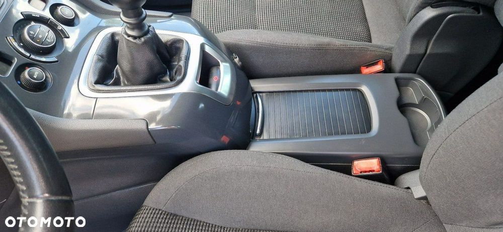 Peugeot 5008 - 35