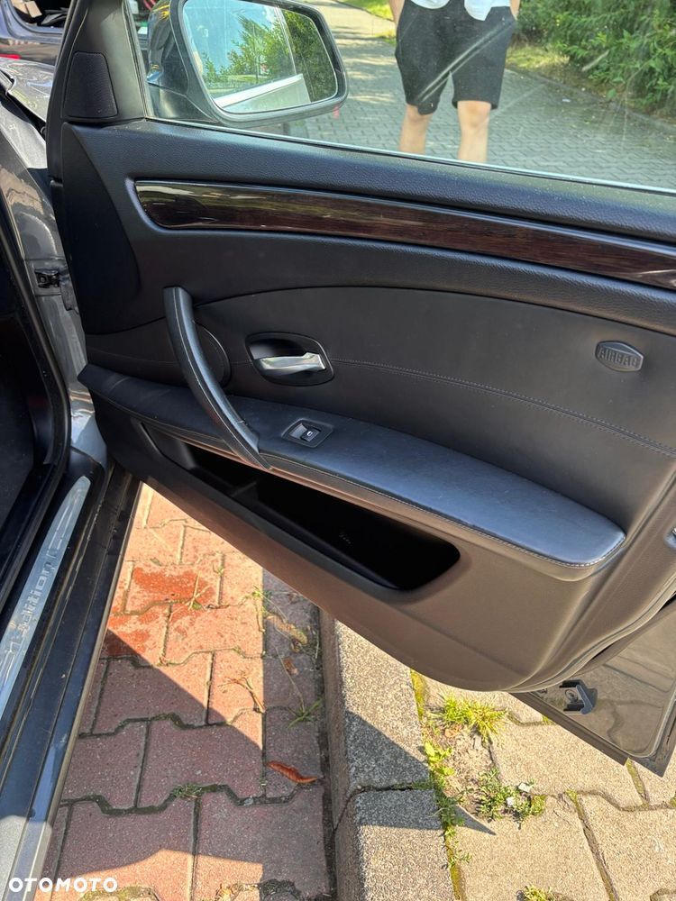 BMW Seria 5 520d Edition Exclusive - 16