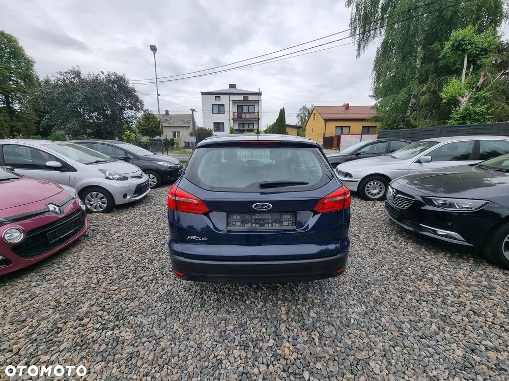 Ford Focus 1.6 TDCi DPF Titanium - 6
