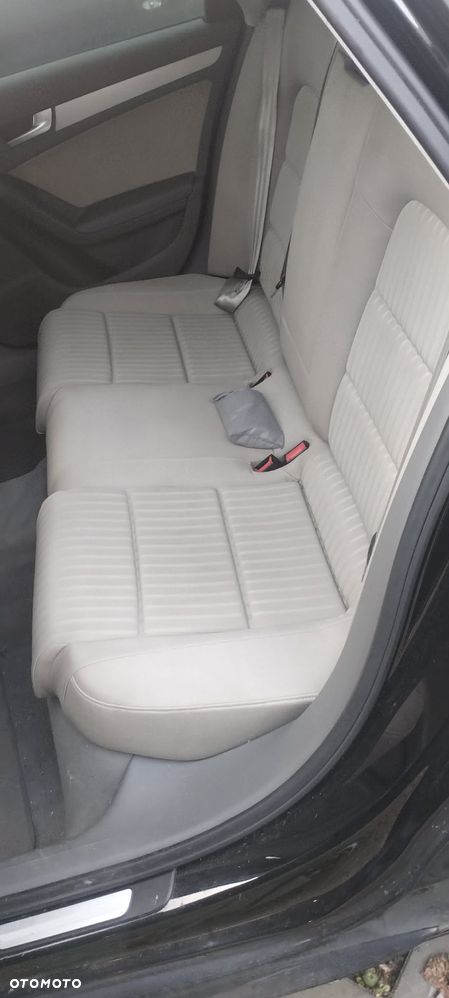 Audi A4 Limousine - 3