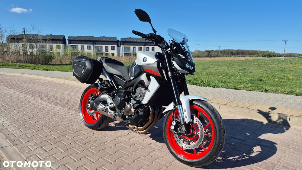 Yamaha MT - 3