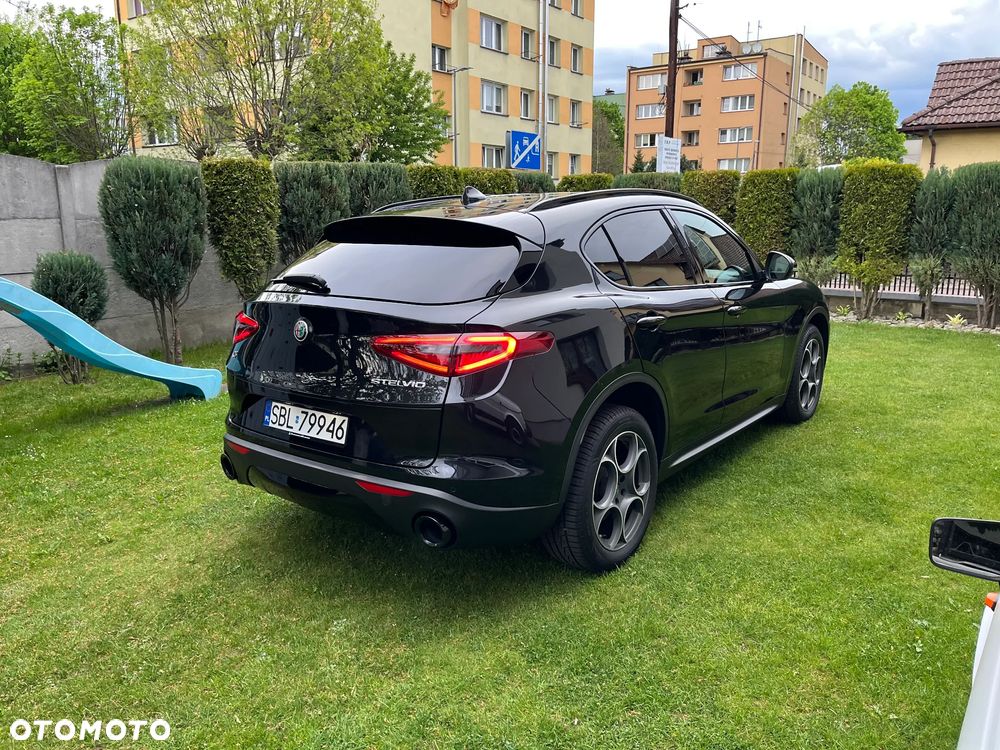 Alfa Romeo Stelvio - 5