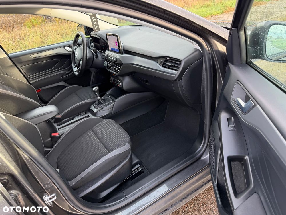 Ford Focus Turnier 1.0 EcoBoost Start-Stopp-System COOL&CONNECT DESIGN - 38