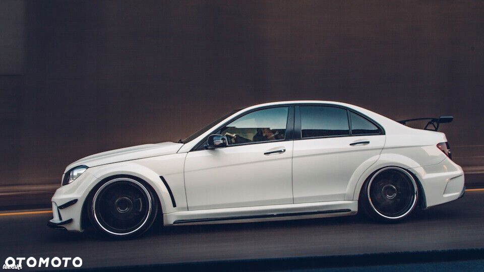 Mercedes C Klasa W204 Black Series Body Kit Pakiet - 9