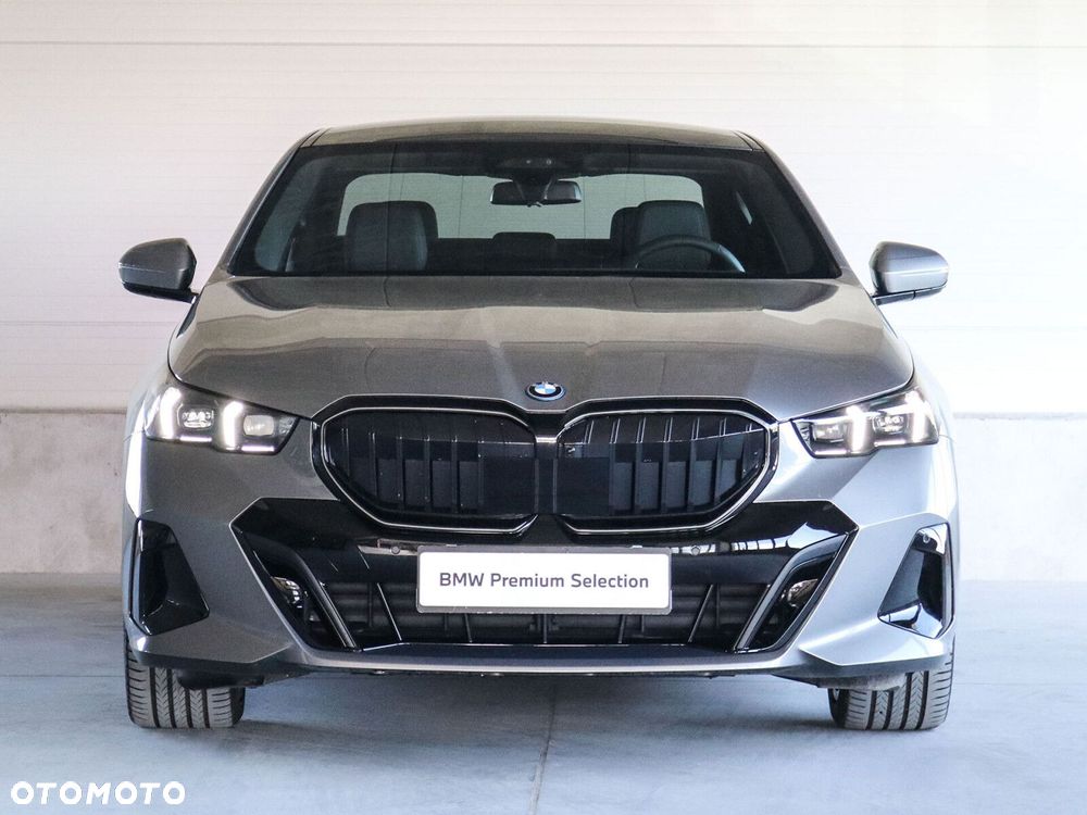 BMW Seria 5 550e xDrive PHEV M Sport - 10