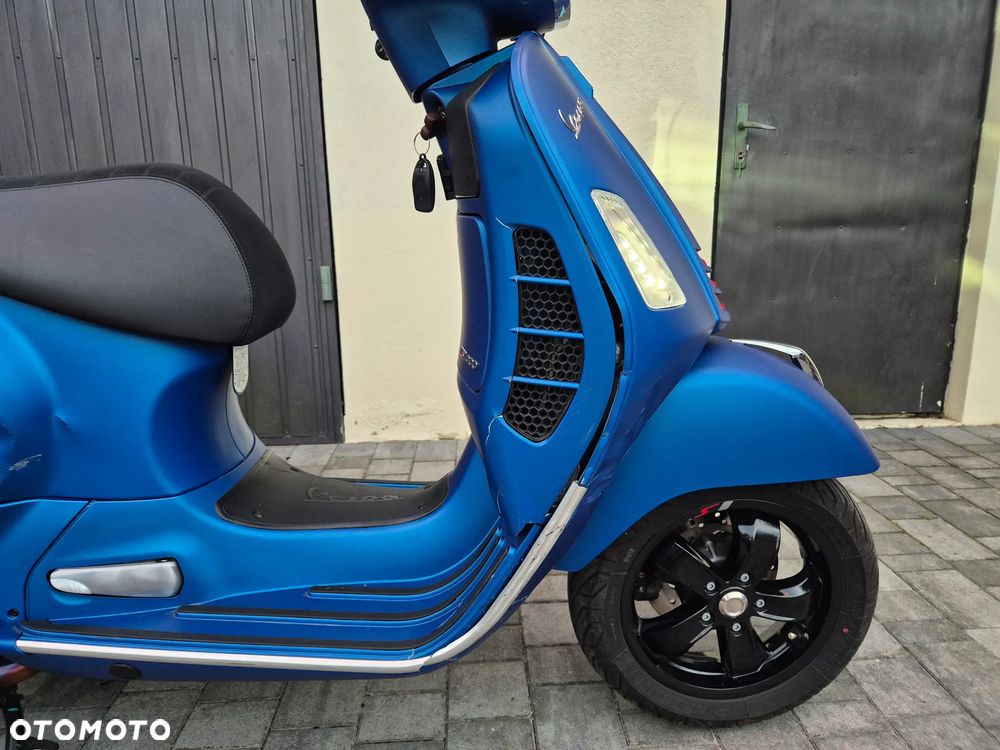 Vespa GTS - 5