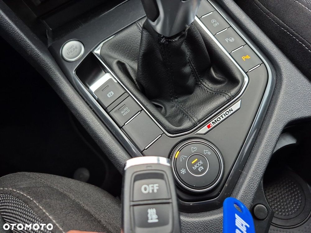 Volkswagen Tiguan Allspace 2.0 TSI 4Mot Elegance DSG - 25