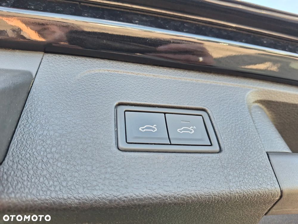 Volkswagen Passat 1.5 TSI EVO Elegance DSG - 31
