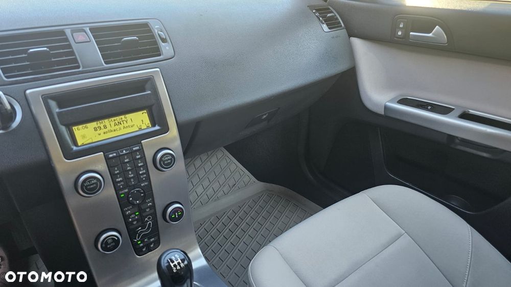 Volvo V50 1.6D DRIVe Momentum - 7