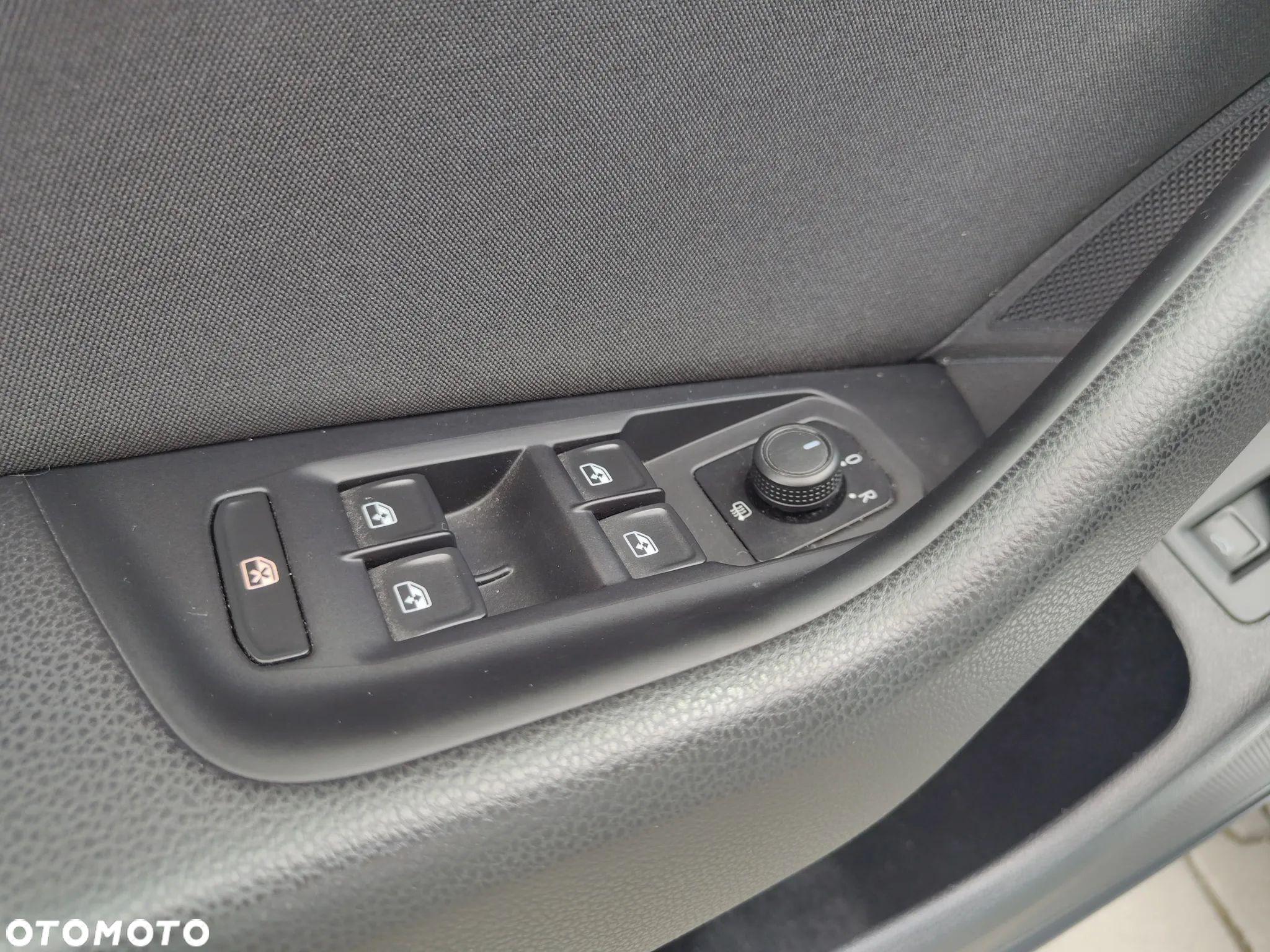 Volkswagen Passat - 14