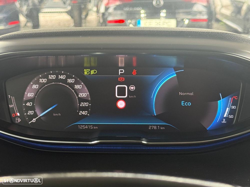 Peugeot 3008 1.5 BlueHDi GT Pack EAT8 - 37