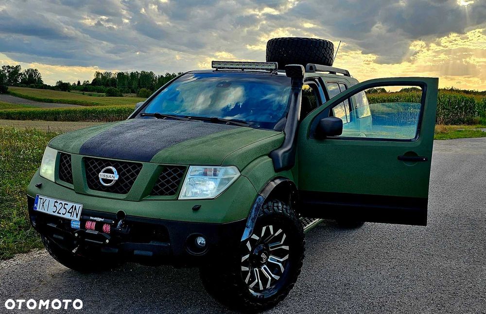 Nissan Pathfinder - 3
