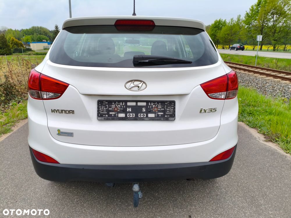 Hyundai ix35 1.6 2WD Fifa World Cup Edition - 9