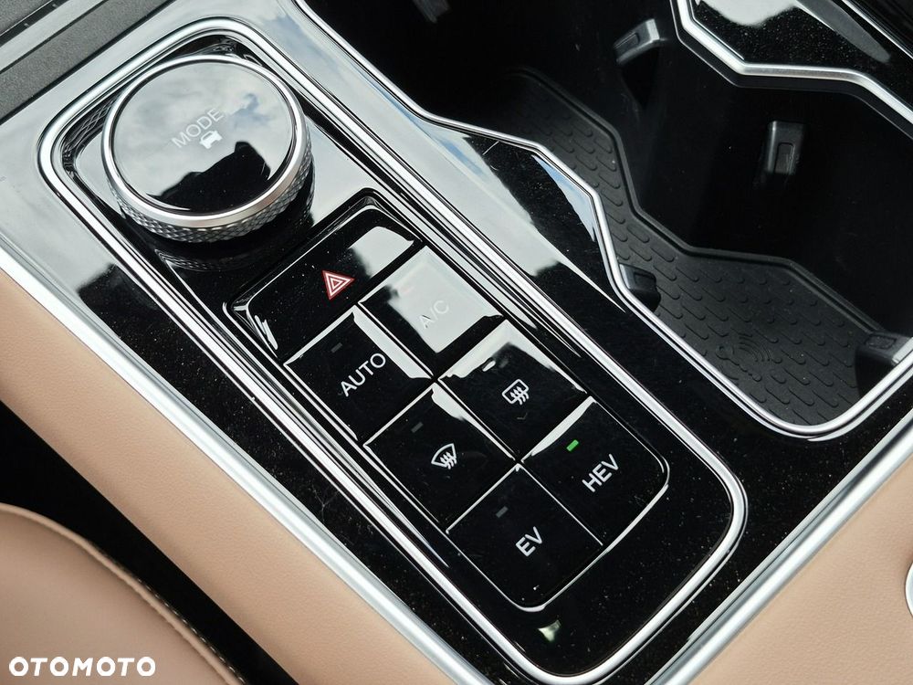 Chery Tiggo 9 1.5 T-GDI Super Hybrid Prestige 3DHT - 38