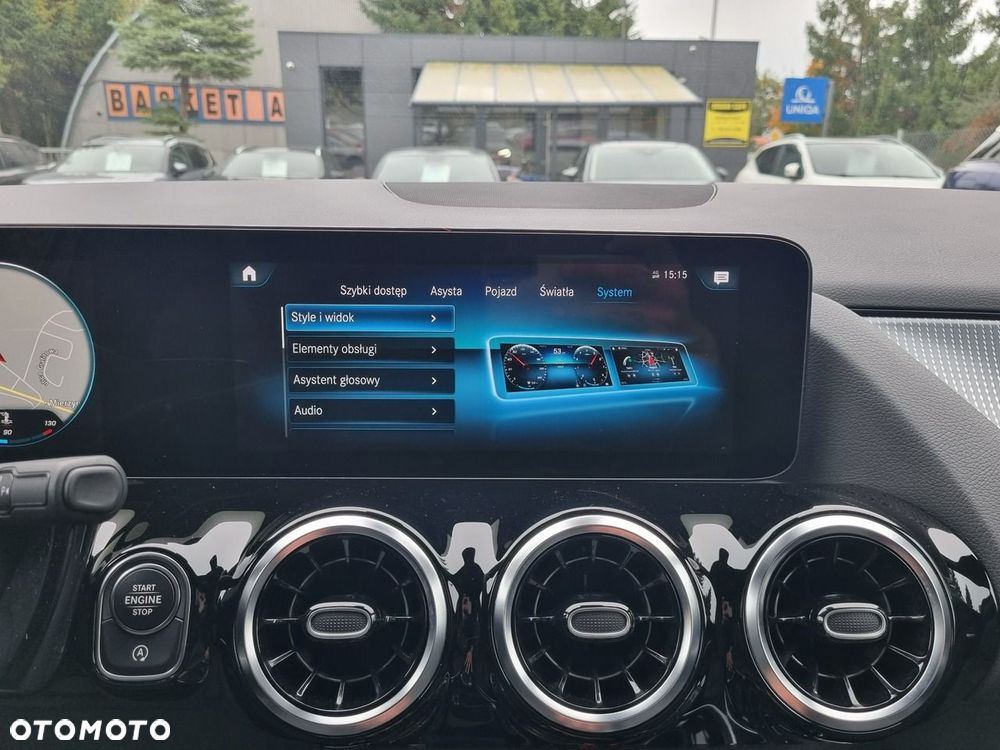 Mercedes-Benz GLA 200 d - 24