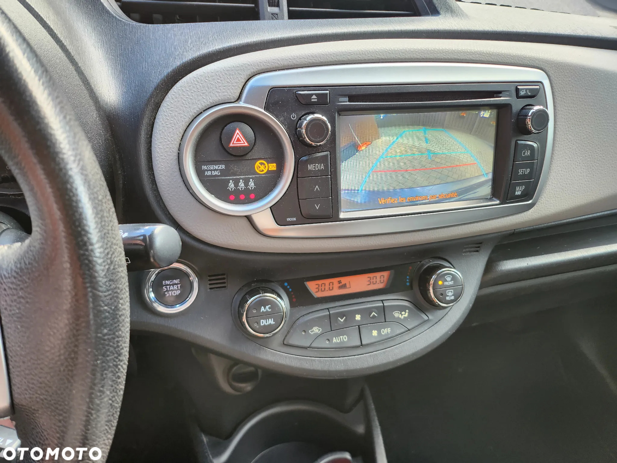 Toyota Yaris 1.33 Prestige - 8