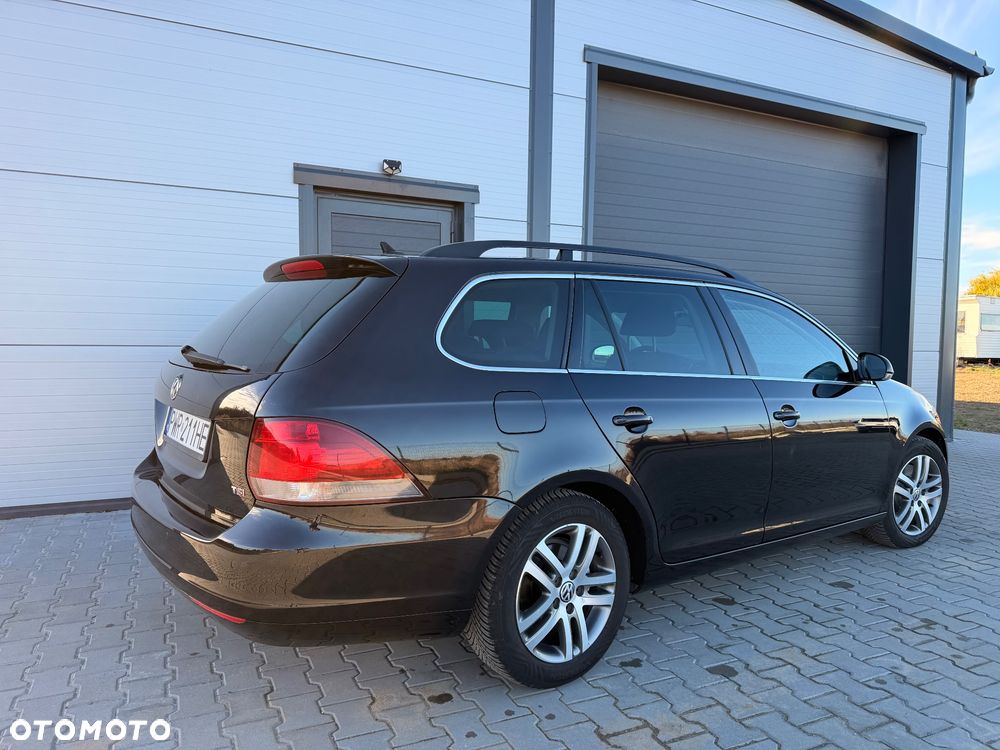 Volkswagen Golf - 8