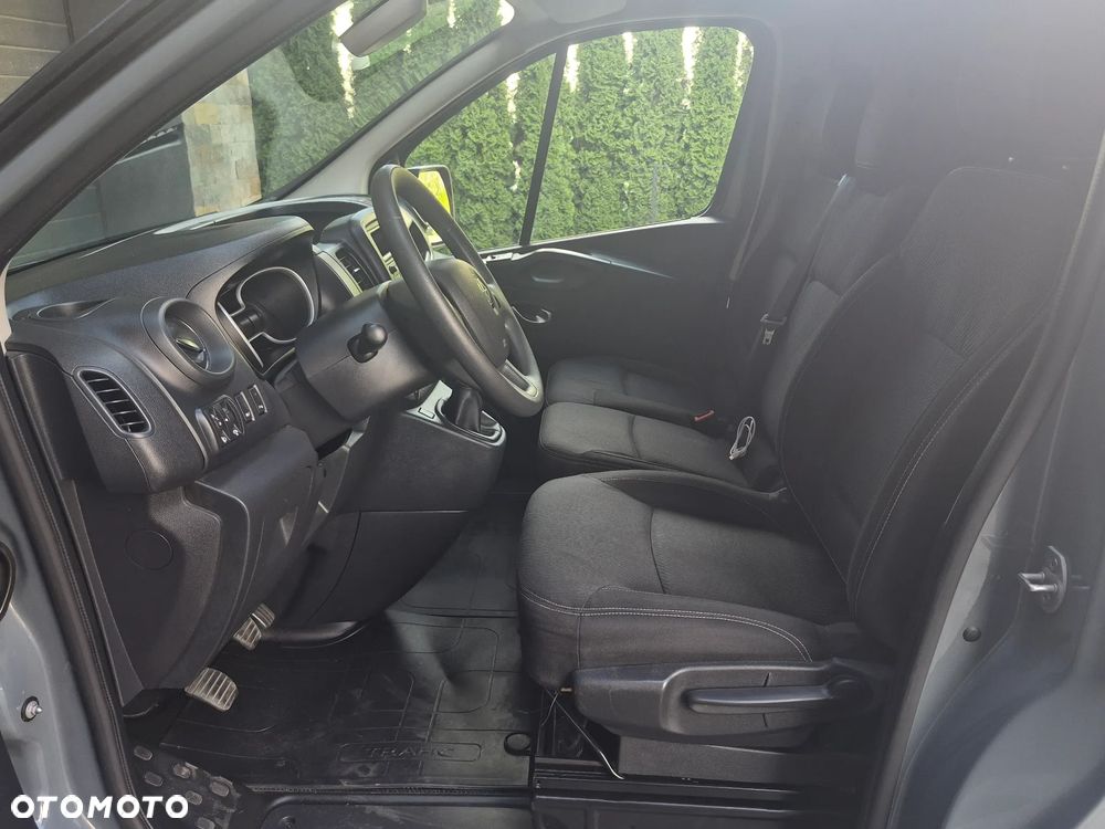 Renault Trafic - 10