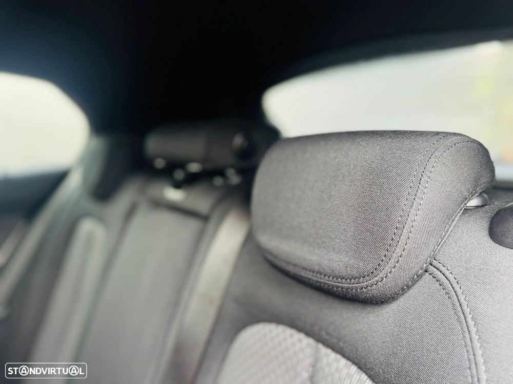 BMW 118 i Advantage Auto - 40