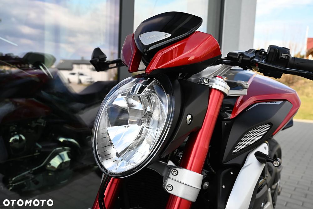 MV AGUSTA Brutale - 6