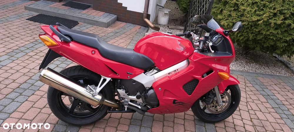 Honda VFR - 2