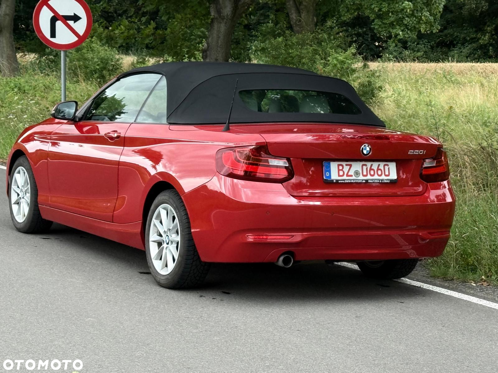 BMW Seria 2 220i Coupe Luxury Line - 13