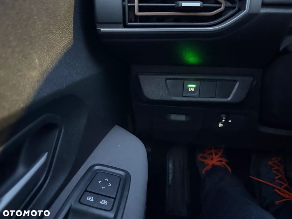 Dacia Sandero Stepway 1.0 TCe Extreme - 17