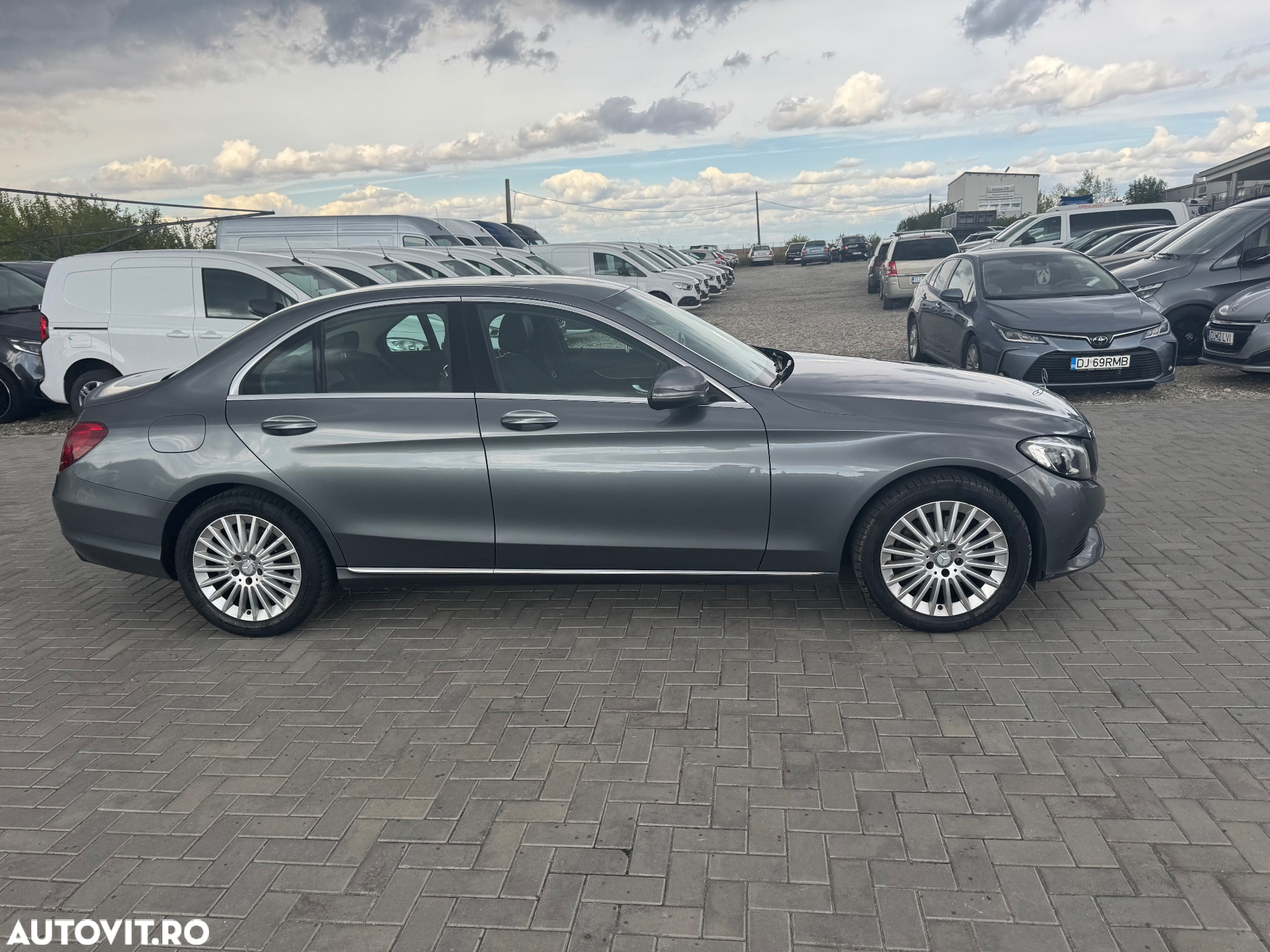 Mercedes-Benz C - 37