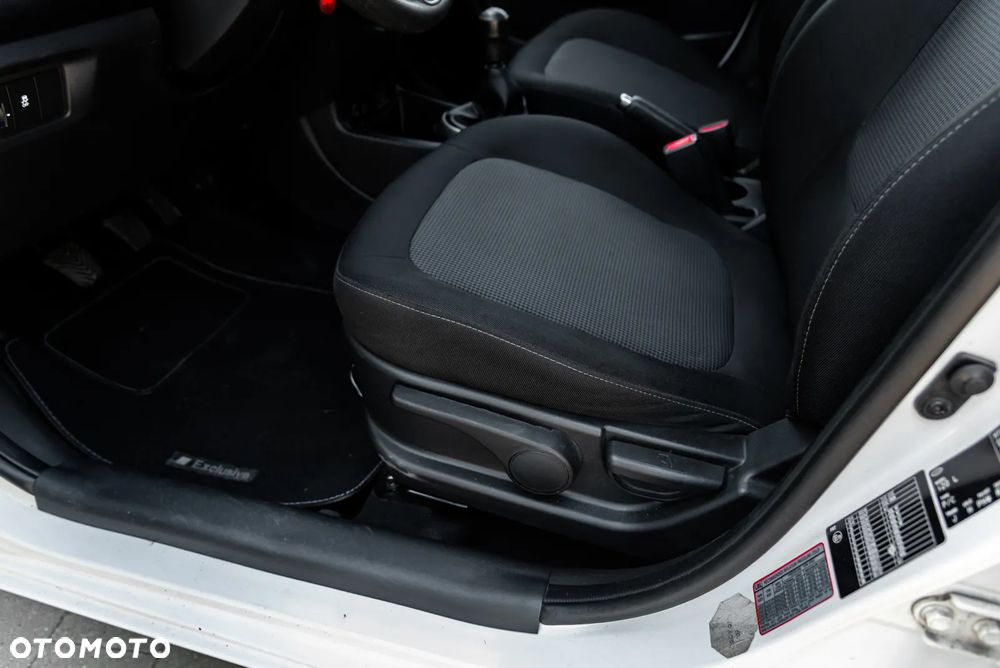 Hyundai i20 1.2 Trend - 18