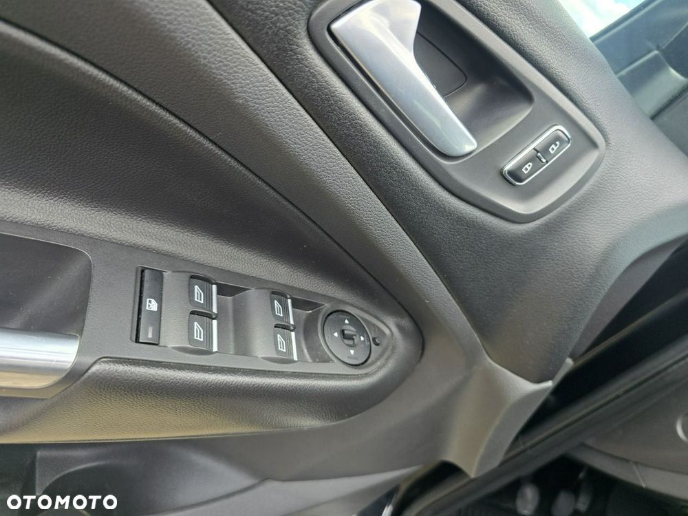 Ford Kuga 2.0 TDCi AWD Titanium - 23