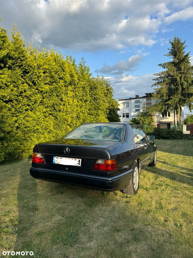 Mercedes-Benz W124 (1984-1993) - 2