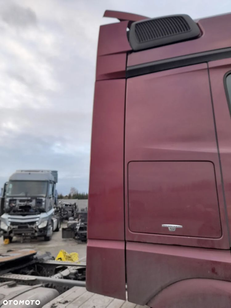 Spoilery kpl. Mercedes Actros MP4 BigSpace 2.5m - 4