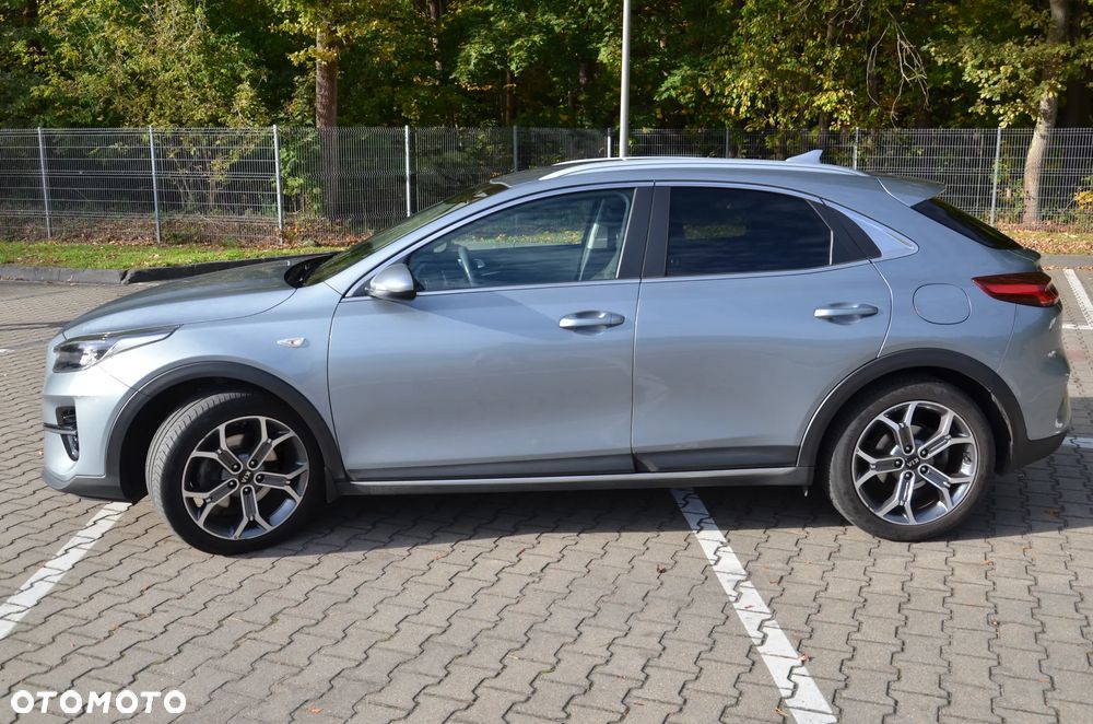 Kia XCeed - 16