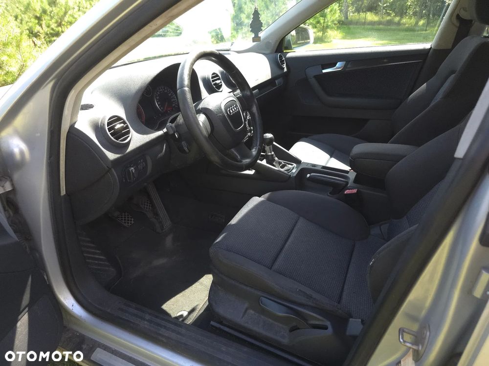 Audi A3 Sportback 1.9 TDI DPF Attraction - 9
