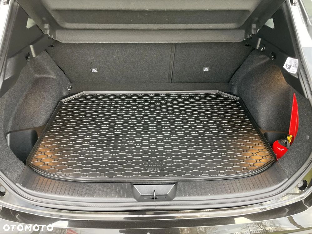 Nissan Qashqai 1.3 DIG-T MHEV N-Connecta Xtronic - 17