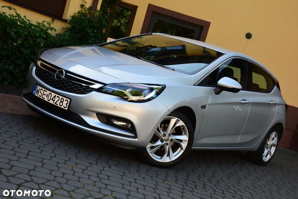 Opel Astra 1.4 T Elite - 17