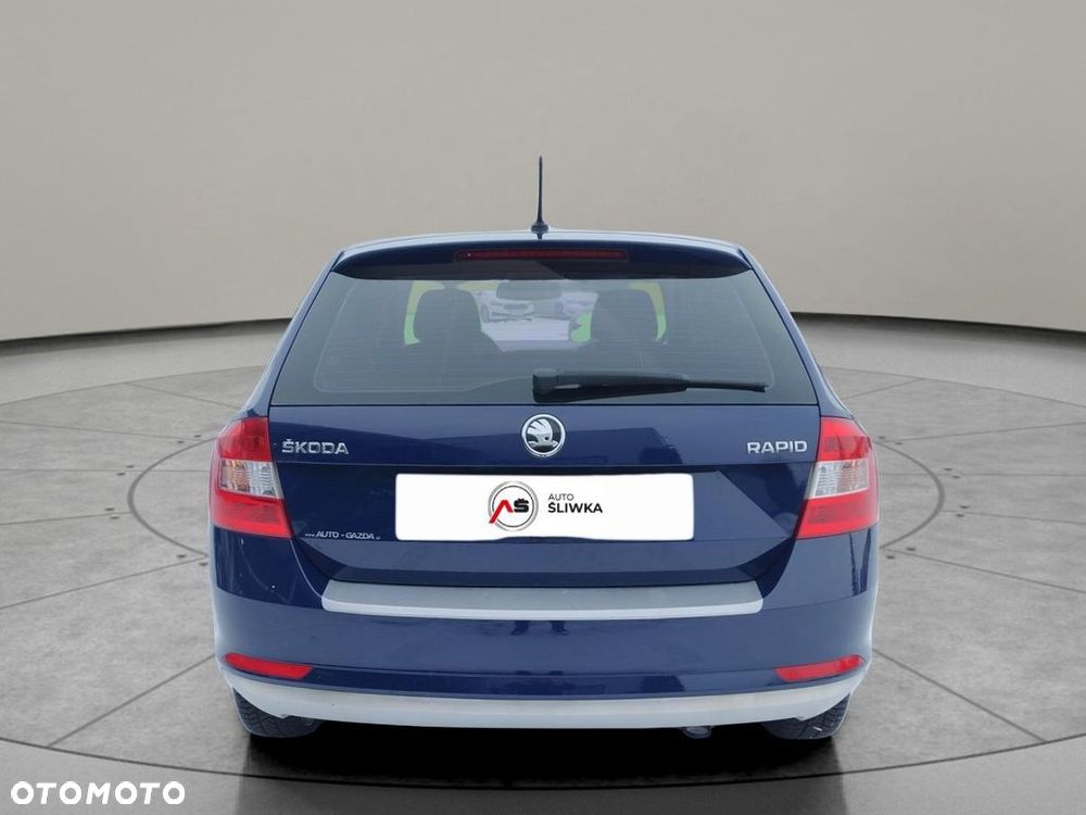 Skoda RAPID - 7